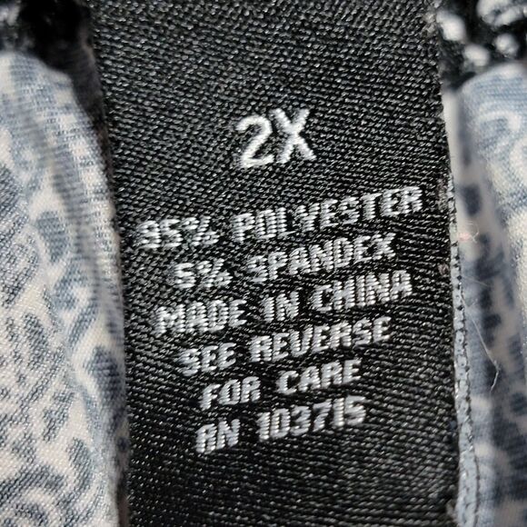 Zac & Rachel Woman B&W Paisley Pants - Size 2X - Picture 6 of 6